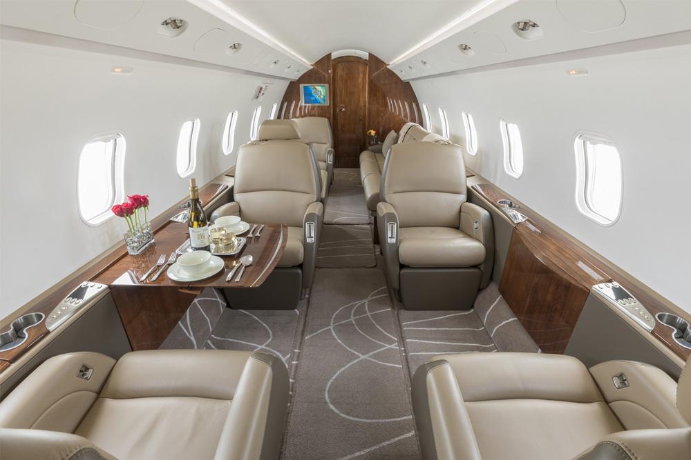 Bombardier Challenger 300 Interiour