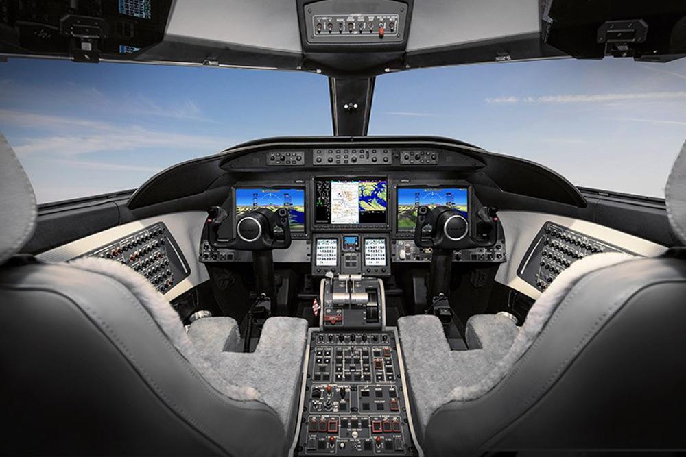 Bombardier Learjet 75 Liberty cockpit